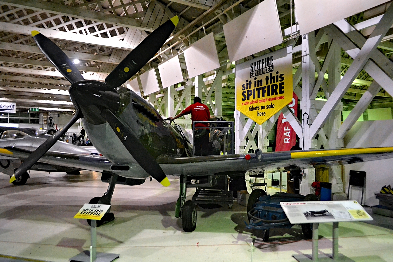 RAF Muzeum Londyn - Spitfire Experience